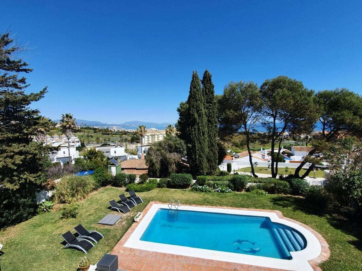 Beautiful 5 Bedroom Villa With Private Pool With Stunning Sea Views, Walking Distances To Shops Restaurants Beach Manilva Exterior foto