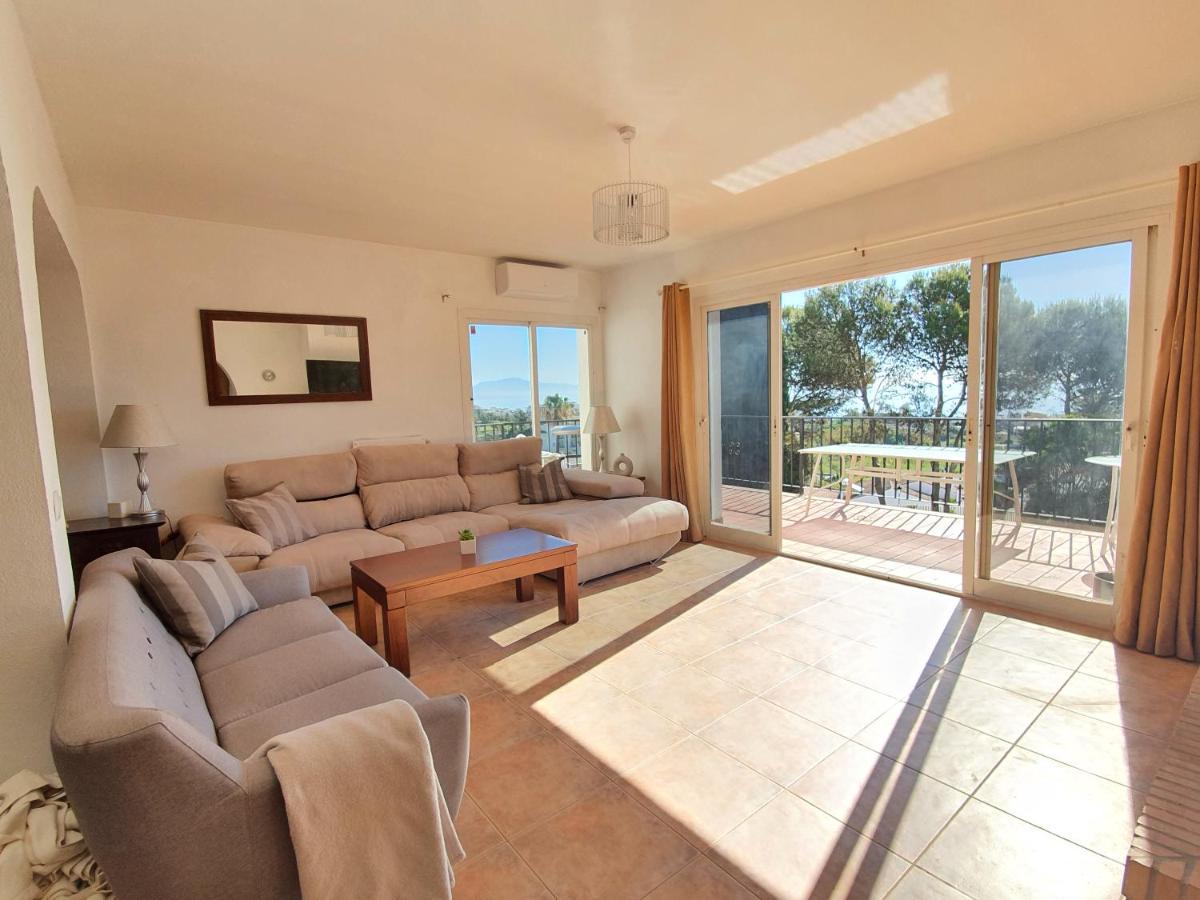Beautiful 5 Bedroom Villa With Private Pool With Stunning Sea Views, Walking Distances To Shops Restaurants Beach Manilva Exterior foto